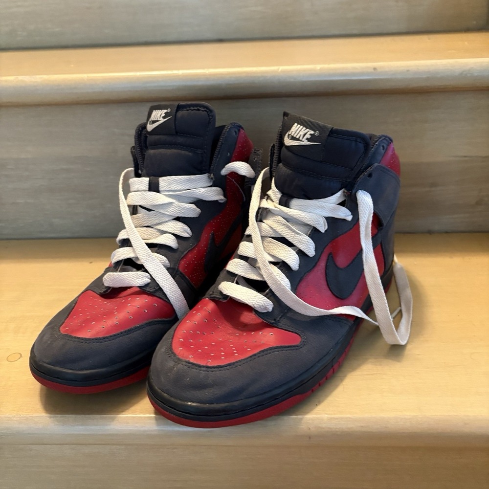 Nike Dunk High Ultraman Red Men's Size 8 (317982-601) 2009 Pre Owned